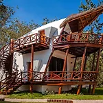 Mia Bacalar Luxury Resort & Spa
