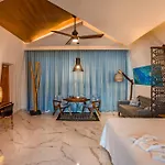 Mia Bacalar Luxury Resort & Spa