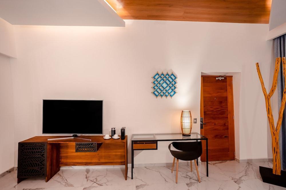 Mia Luxury & 5* Bacalar
