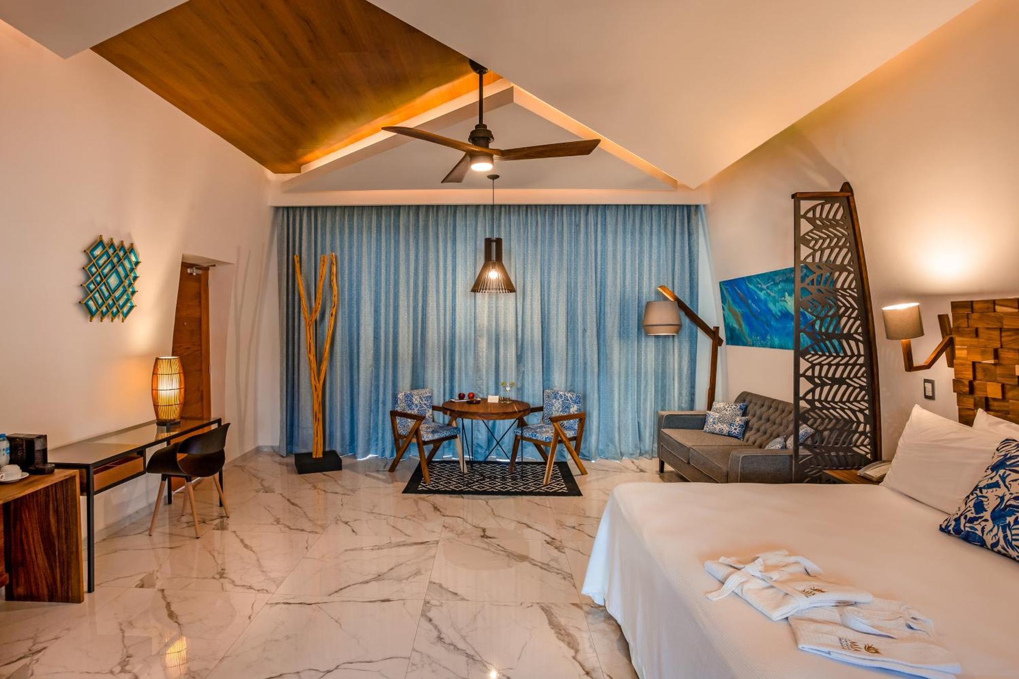 Mia Luxury & Bacalar